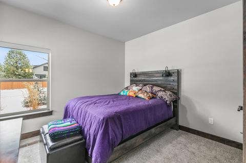 923 E Desperado Trl, Sisters, OR 97759 photo 24