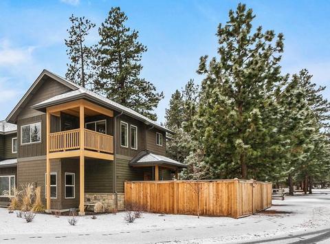 923 E Desperado Trl, Sisters, OR 97759 photo 1
