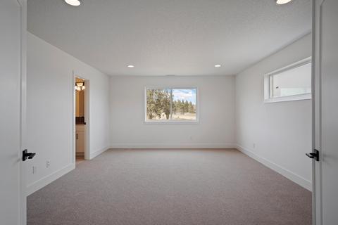 20492 Aberdeen Dr, Bend, OR 97702 photo 24