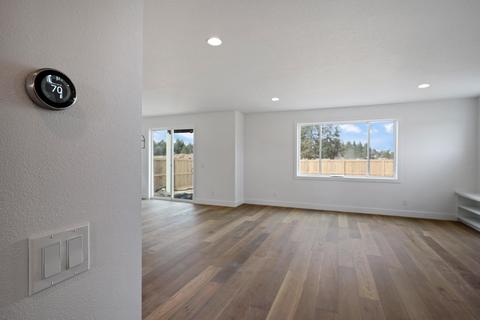 20492 Aberdeen Dr, Bend, OR 97702 photo 13