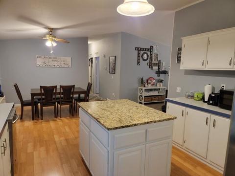 633 E Archwood Dr # 8, Eagle Point, OR 97524 photo 5