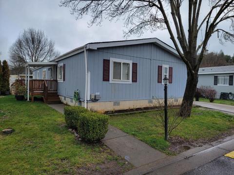633 E Archwood Dr # 8, Eagle Point, OR 97524 photo 1