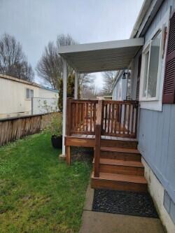 633 E Archwood Dr # 8, Eagle Point, OR 97524 photo 3