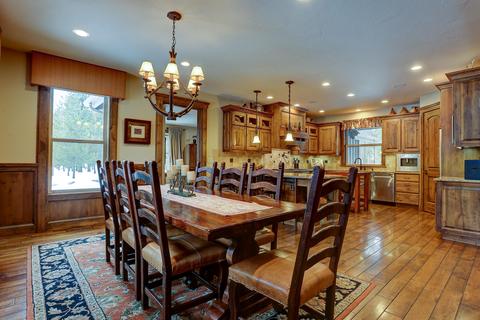 56457 Sunstone Loop, Bend, OR 97707 photo 11