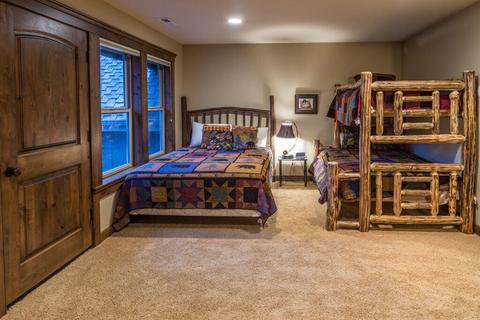 56457 Sunstone Loop, Bend, OR 97707 photo 28