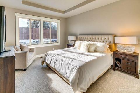 3779 NE Oakside Loop, Bend, OR 97701 photo 13