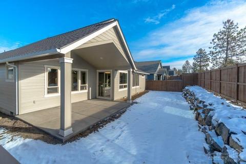 3779 NE Oakside Loop, Bend, OR 97701 photo 5