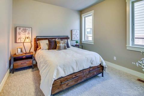 3779 NE Oakside Loop, Bend, OR 97701 photo 18