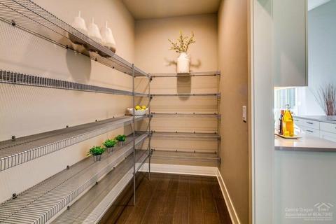 3779 NE Oakside Loop, Bend, OR 97701 photo 8