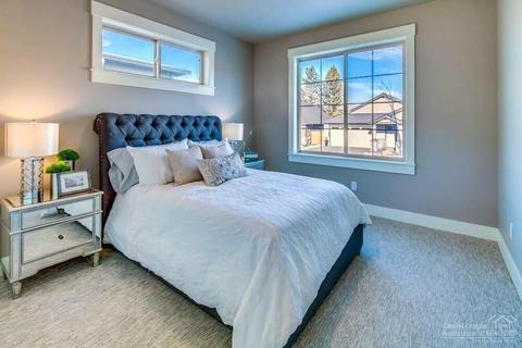 3779 NE Oakside Loop, Bend, OR 97701 photo 16