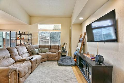328 Live Oak Loop, Central Point, OR 97502 photo 6