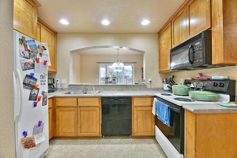 328 Live Oak Loop, Central Point, OR 97502 photo 11