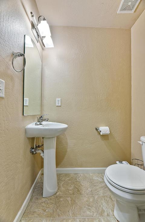 328 Live Oak Loop, Central Point, OR 97502 photo 9