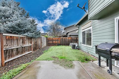 328 Live Oak Loop, Central Point, OR 97502 photo 13
