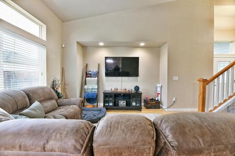 328 Live Oak Loop, Central Point, OR 97502 photo 7