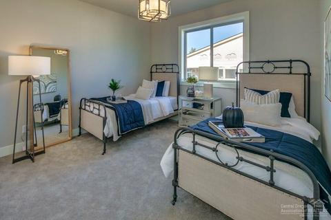 3003 NE Moreno Pl, Bend, OR 97701 photo 16