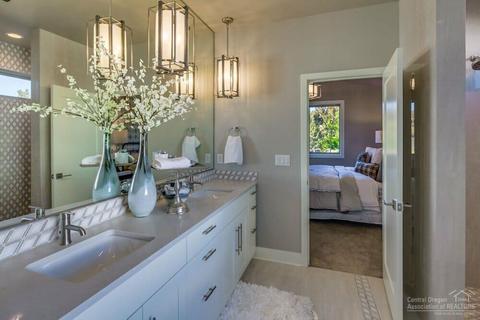 3003 NE Moreno Pl, Bend, OR 97701 photo 11