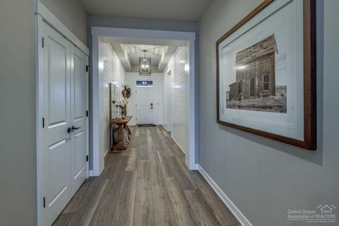 3003 NE Moreno Pl, Bend, OR 97701 photo 3