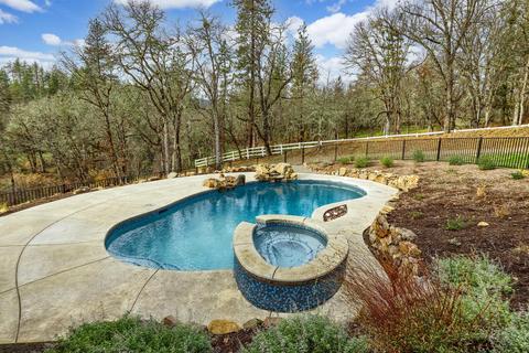2707 Rogue River Dr, Eagle Point, OR 97524 photo 12