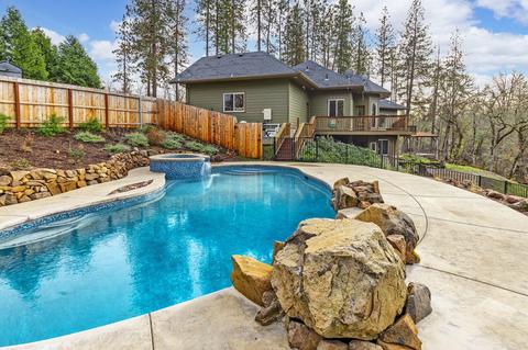 2707 Rogue River Dr, Eagle Point, OR 97524 photo 11