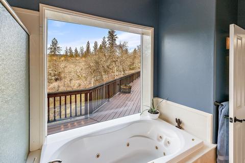 2707 Rogue River Dr, Eagle Point, OR 97524 photo 32