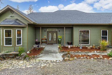 2707 Rogue River Dr, Eagle Point, OR 97524 photo 15