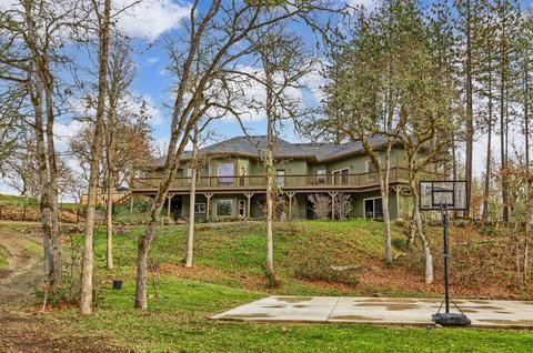 2707 Rogue River Dr, Eagle Point, OR 97524 photo 10