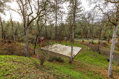 2707 Rogue River Dr, Eagle Point, OR 97524 photo 64