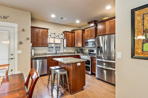 386 Live Oak Loop, Central Point, OR 97502 photo 9