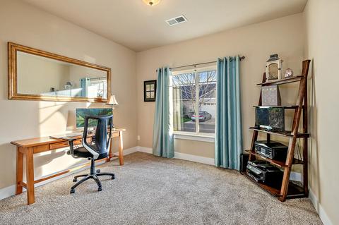 386 Live Oak Loop, Central Point, OR 97502 photo 26