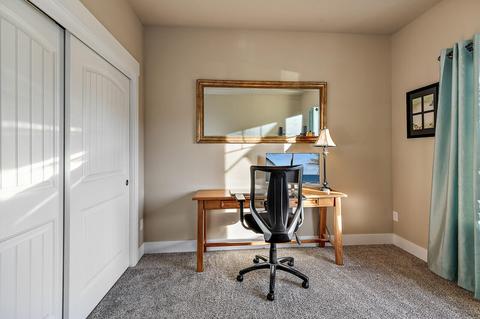 386 Live Oak Loop, Central Point, OR 97502 photo 27