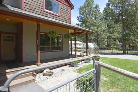 16856 Downey Rd, Bend, OR 97707 photo 4