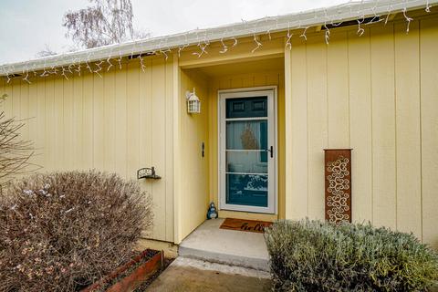459 Montclair Way, Eagle Point, OR 97524 photo 3