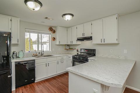 459 Montclair Way, Eagle Point, OR 97524 photo 9