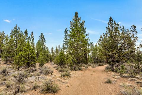 63454 Saddleback Dr, Bend, OR 97703 photo 4