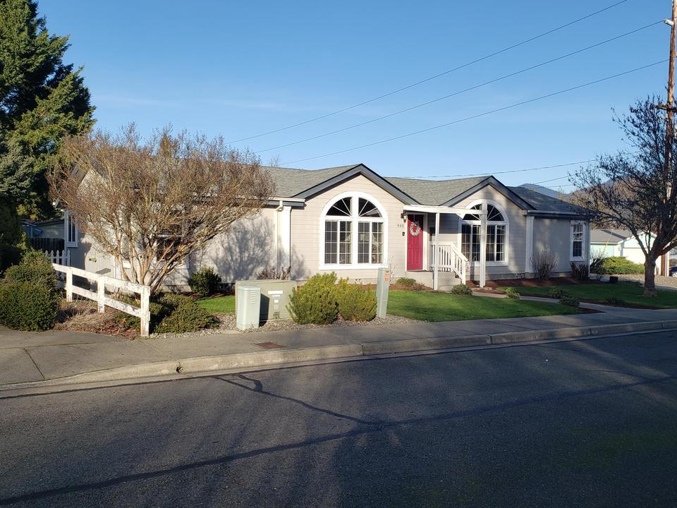 940 Idle Ct, Grants Pass, OR 97527 31 Photos MLS 220137567 Movoto