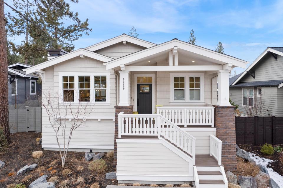 2420 NW Crossing Dr, Bend, OR 97701 35 Photos MLS 220137617 Movoto