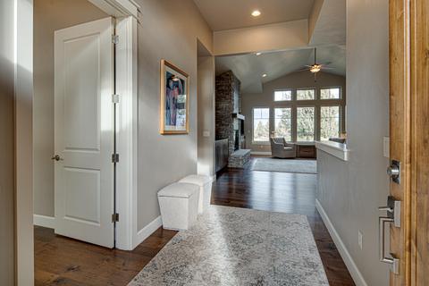 445 Nutcracker Dr, Redmond, OR 97756 photo 7