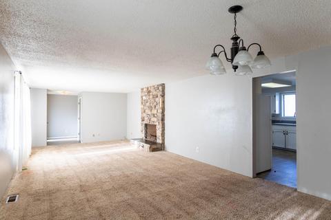 1134 Lexington Dr, Eagle Point, OR 97524 photo 3
