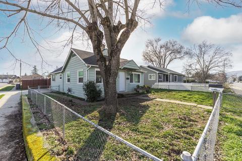 846 Maple St, Central Point, OR 97502 photo 4