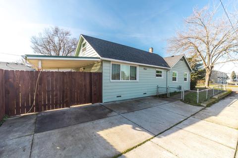 846 Maple St, Central Point, OR 97502 photo 3
