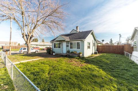 846 Maple St, Central Point, OR 97502 photo 2