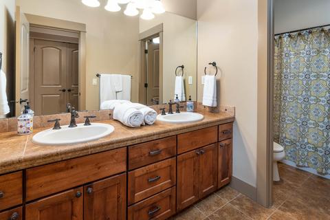 20927 Miramar Dr, Bend, OR 97702 photo 18
