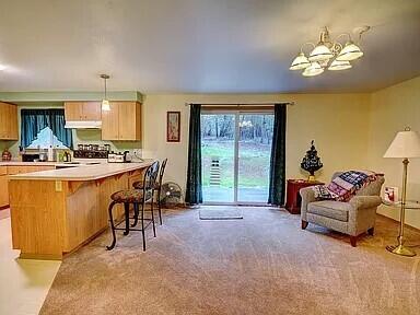 1725 Summit Loop, Grants Pass, OR 97527 photo 5