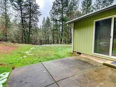 1725 Summit Loop, Grants Pass, OR 97527 photo 32