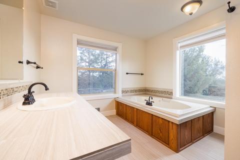 65108 85th Pl, Bend, OR 97703 photo 18
