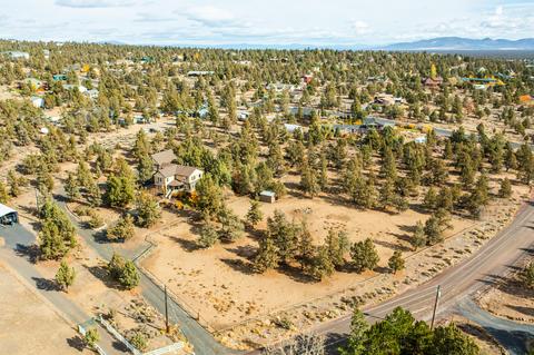 65108 85th Pl, Bend, OR 97703 photo 2