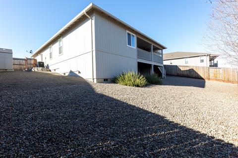 118 Cedric Ct, Eagle Point, OR 97524 photo 24