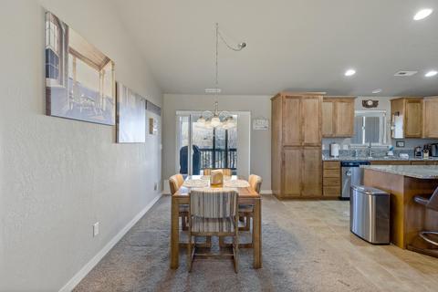 118 Cedric Ct, Eagle Point, OR 97524 photo 8