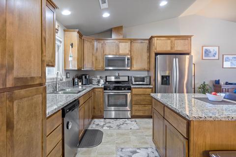118 Cedric Ct, Eagle Point, OR 97524 photo 6